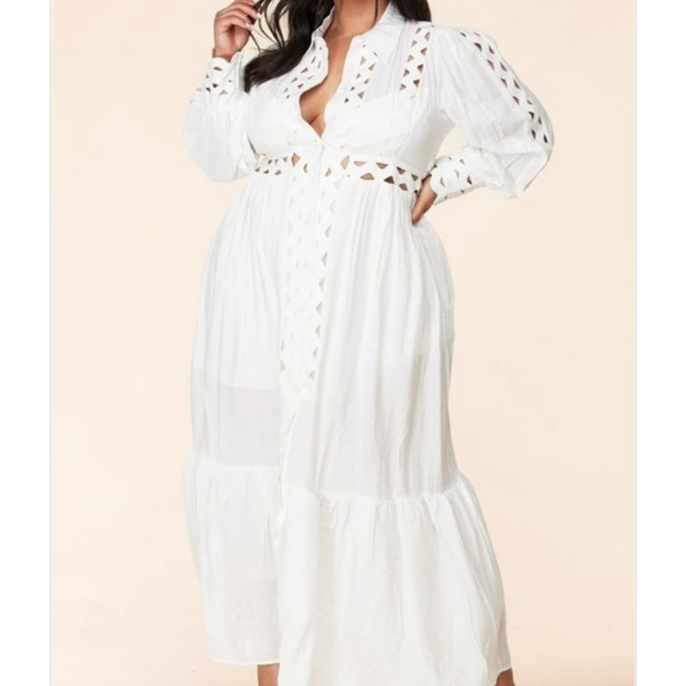 Elegant long sleeve white maxi